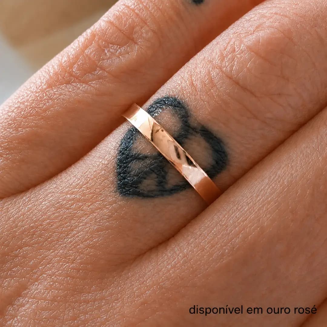 Aliança 2,5mm em ouro maciço