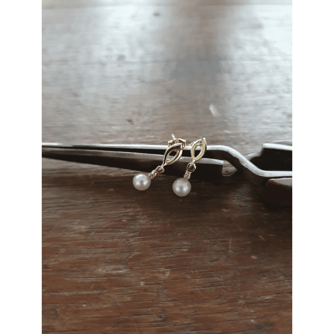 Brinco de Pérola em Ouro Maciço 10K e 18K – Modelo BC02 - imagem 2
