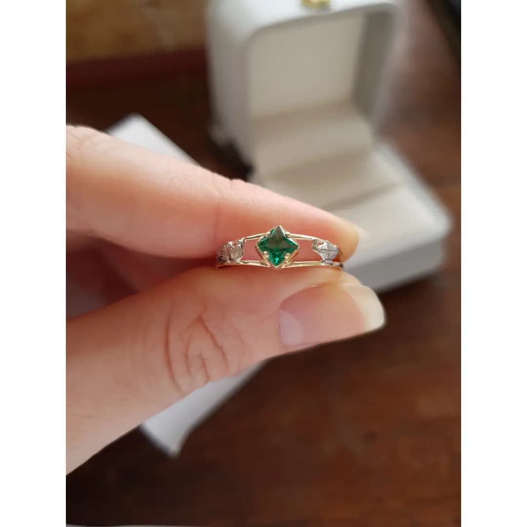 Anel de Formatura Odontologia em Ouro Maciço 10K e 18K – Modelo C154 - imagem 3
