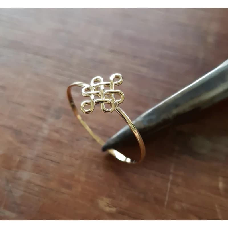 Anel Nó Infinito em Ouro Maciço 10K e 18K – Modelo CS513 - imagem 3