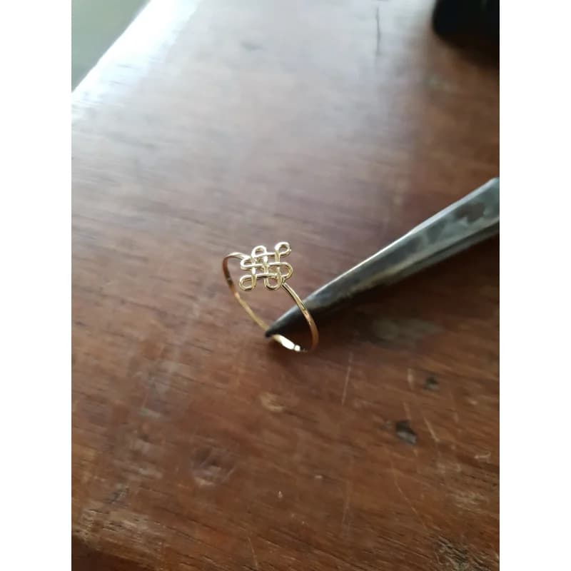 Anel Nó Infinito em Ouro Maciço 10K e 18K – Modelo CS513 - imagem 4